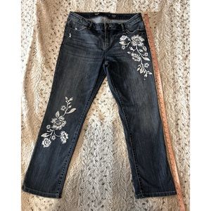 Simply Vera Wang Capri Mid Rise